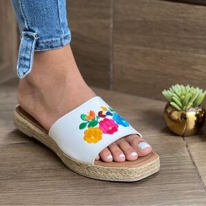 Floral Embroidered Women's Slide Sandals - White